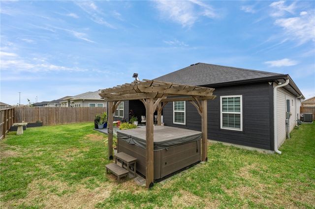 2626 Lannister Lane, Corpus Christi, TX 78415