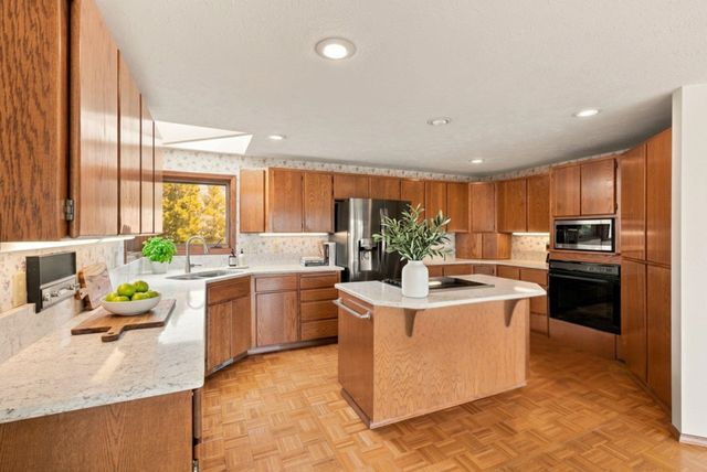 16501 E MACMAHAN Rd, Spokane, WA 99217