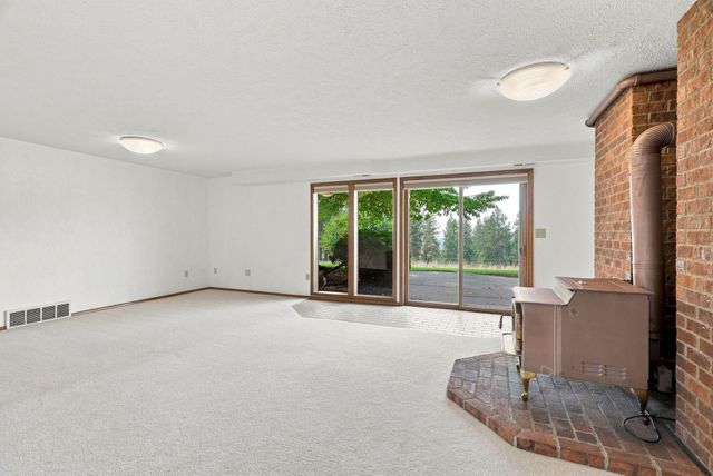 16501 E MACMAHAN Rd, Spokane, WA 99217