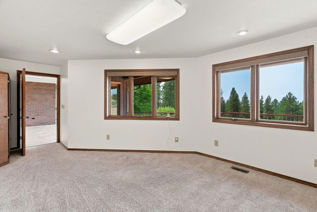 16501 E MACMAHAN Rd, Spokane, WA 99217