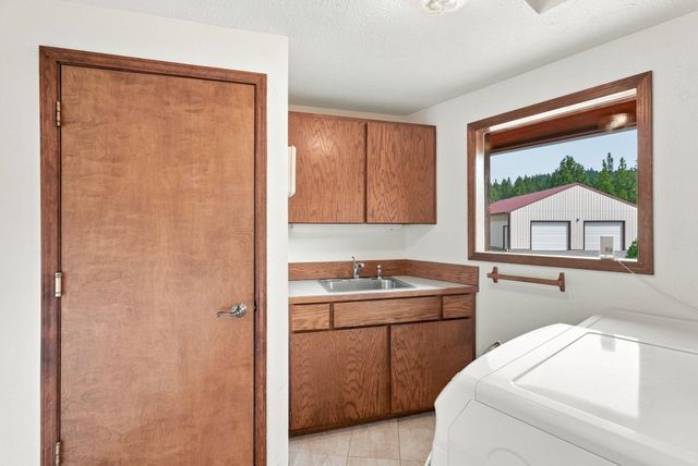16501 E MACMAHAN Rd, Spokane, WA 99217