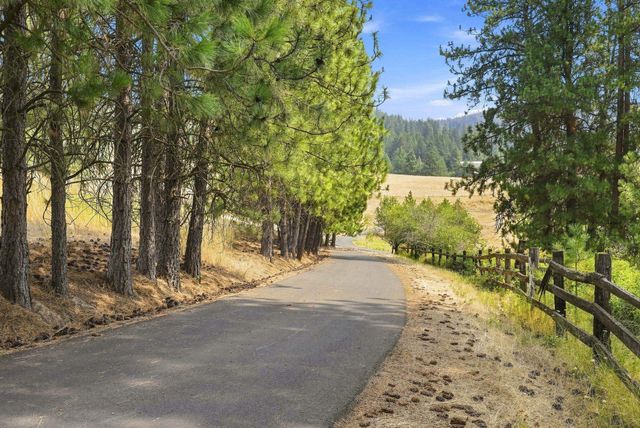 16501 E MACMAHAN Rd, Spokane, WA 99217
