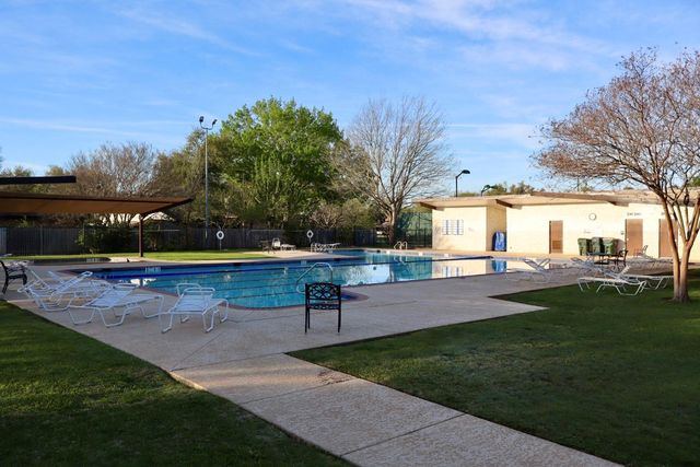 6925 Robert Dixon DR, Austin, TX 78749