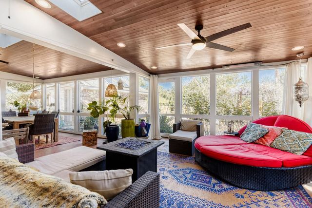 6925 Robert Dixon DR, Austin, TX 78749