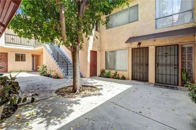 7904 Laurel Canyon 12, North Hollywood, CA 91605