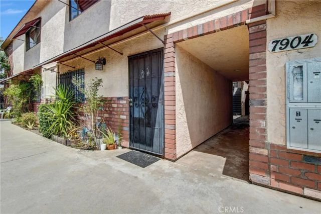 7904 Laurel Canyon 12, North Hollywood, CA 91605
