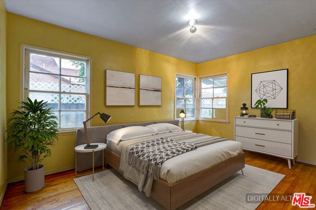 8759 Snowden Avenue, Arleta (los Angeles), CA 91331