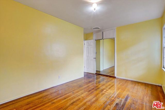 8759 Snowden Avenue, Arleta (los Angeles), CA 91331