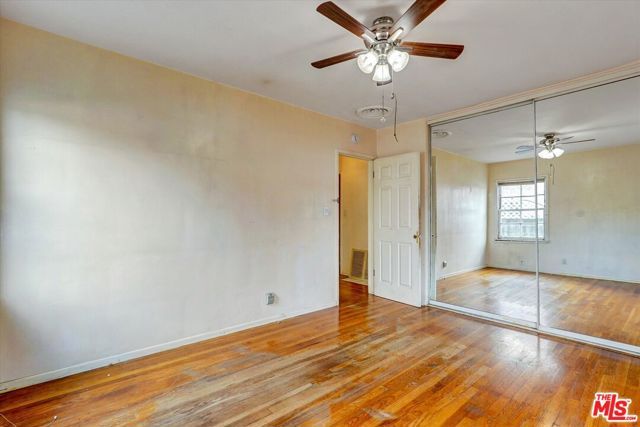 8759 Snowden Avenue, Arleta (los Angeles), CA 91331