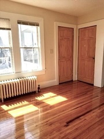 23-25 Prentice St, Springfield, MA 01104