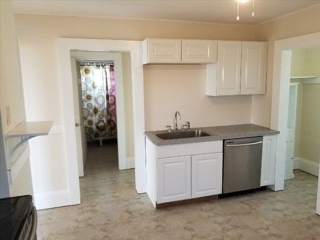 23-25 Prentice St, Springfield, MA 01104