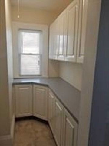 23-25 Prentice St, Springfield, MA 01104