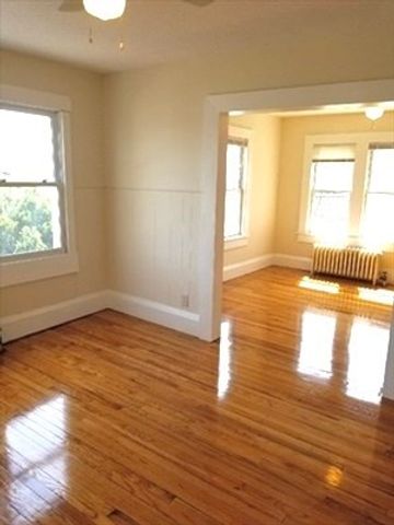 23-25 Prentice St, Springfield, MA 01104