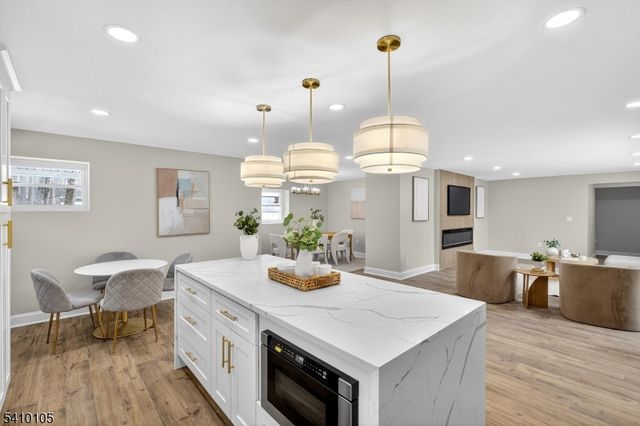 3 Carol Ter, Warren Twp., NJ 07059