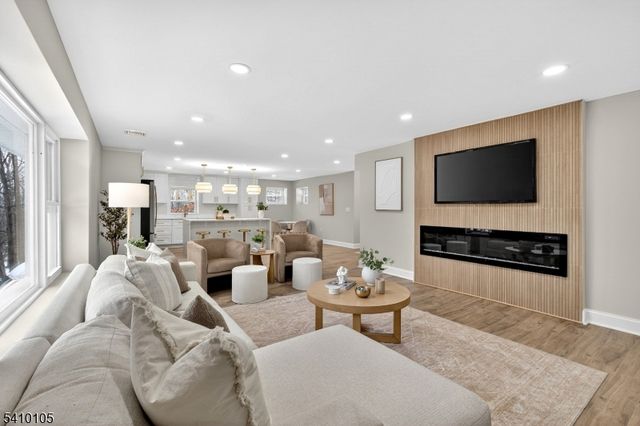 3 Carol Ter, Warren Twp., NJ 07059