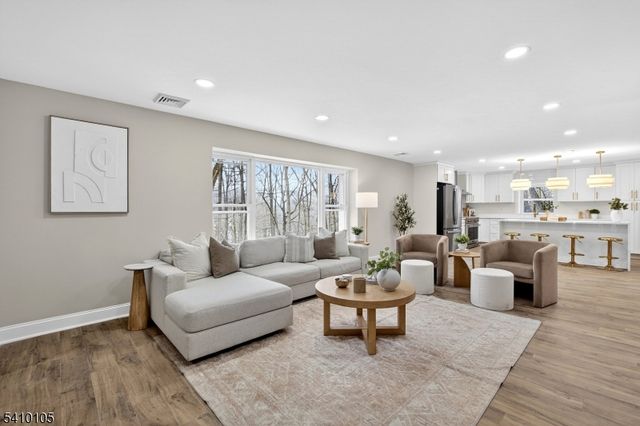 3 Carol Ter, Warren Twp., NJ 07059