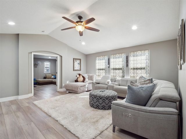 15498 SANDFIELD LOOP, Winter Garden, FL 34787