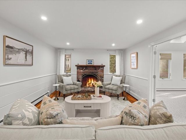 15 Lady Slipper Ln, Duxbury, MA 02332