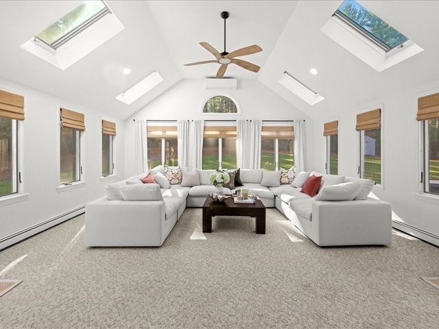 15 Lady Slipper Ln, Duxbury, MA 02332