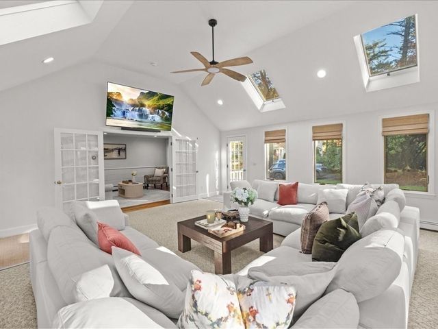 15 Lady Slipper Ln, Duxbury, MA 02332