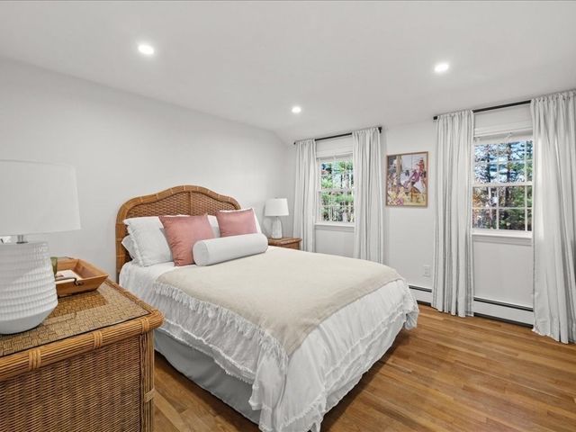 15 Lady Slipper Ln, Duxbury, MA 02332