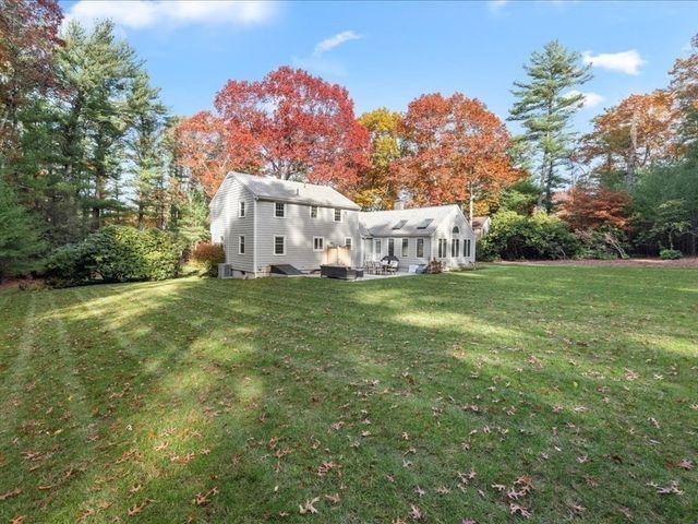 15 Lady Slipper Ln, Duxbury, MA 02332