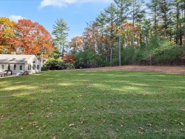 15 Lady Slipper Ln, Duxbury, MA 02332