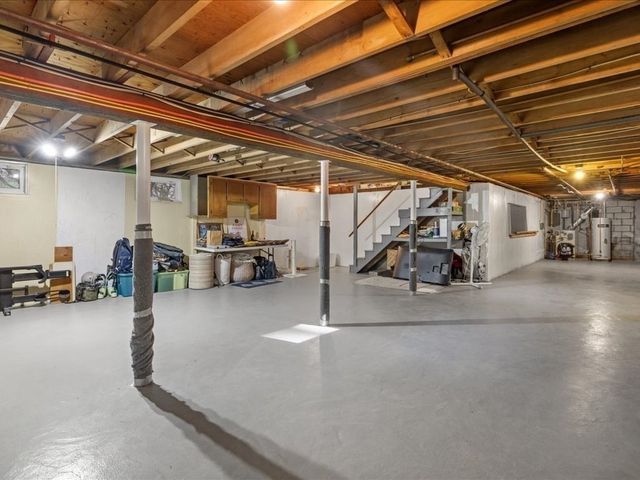 15 Lady Slipper Ln, Duxbury, MA 02332