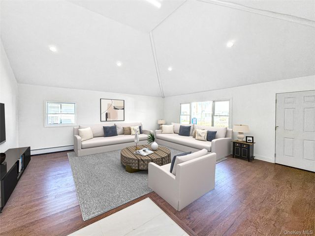 37 Lancaster Place, Hempstead, NY 11550