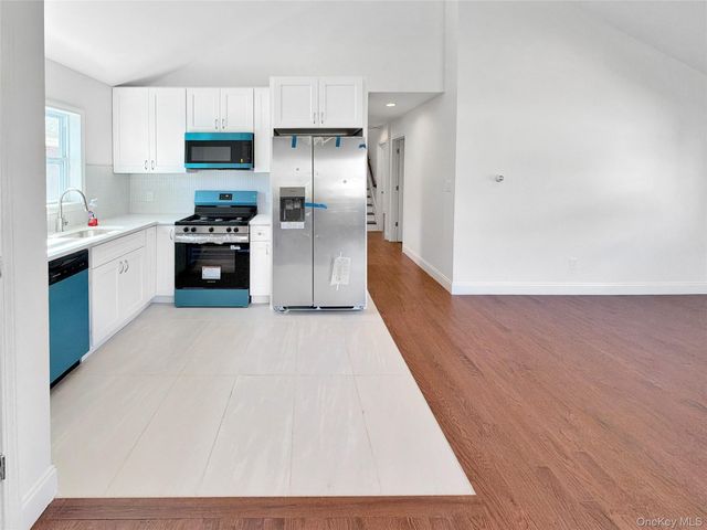 37 Lancaster Place, Hempstead, NY 11550