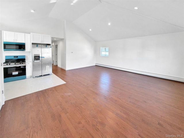 37 Lancaster Place, Hempstead, NY 11550