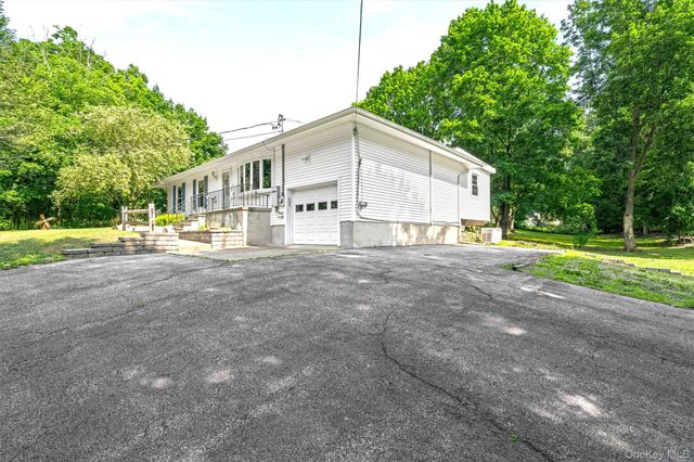 484 State Route 52, Walden, NY 12586