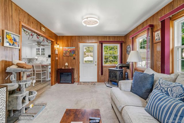 484 State Route 52, Walden, NY 12586