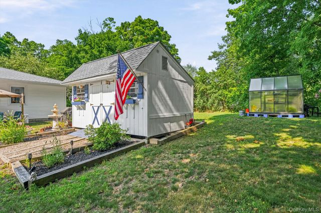 484 State Route 52, Walden, NY 12586