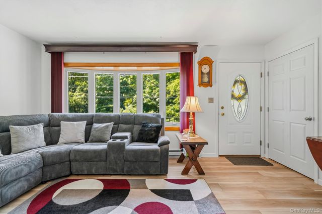 484 State Route 52, Walden, NY 12586