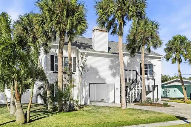 212 85TH ST, Holmes Beach, FL 34217