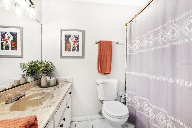 212 85TH ST, Holmes Beach, FL 34217