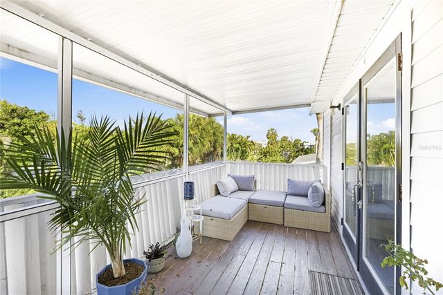 212 85TH ST, Holmes Beach, FL 34217