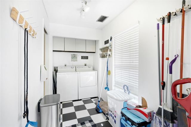 212 85TH ST, Holmes Beach, FL 34217