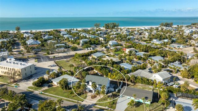 212 85TH ST, Holmes Beach, FL 34217