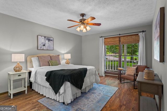 1052 Evelyn Lane SW, Lilburn, GA 30047