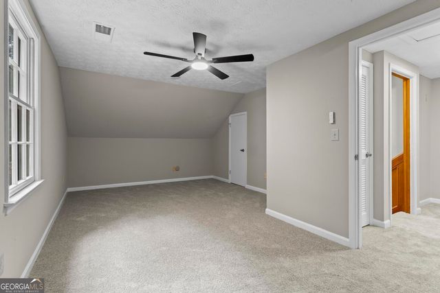 1052 Evelyn Lane SW, Lilburn, GA 30047