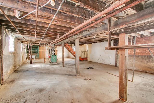 635 E 92nd Street, Chicago, IL 60619