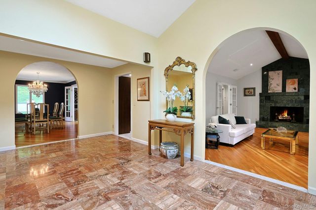 77 Central Drive, Briarcliff Manor, NY 10510
