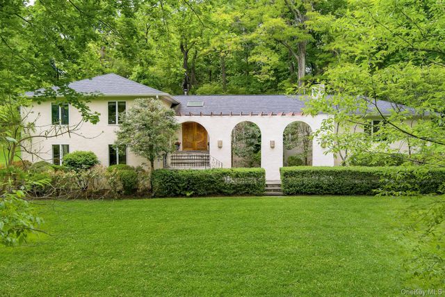 77 Central Drive, Briarcliff Manor, NY 10510