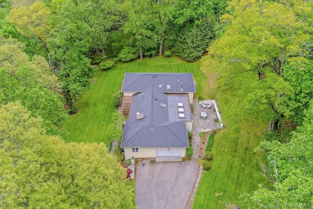 77 Central Drive, Briarcliff Manor, NY 10510