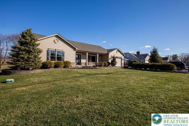 4934 Steuben Road, Lower Nazareth Twp, PA 18064