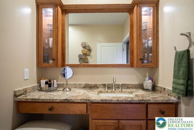 4934 Steuben Road, Lower Nazareth Twp, PA 18064