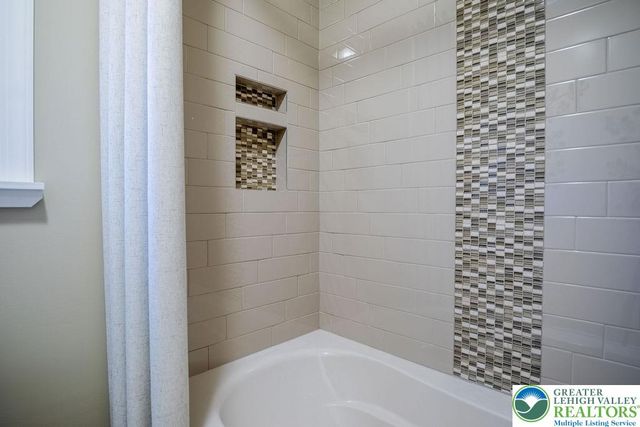 4934 Steuben Road, Lower Nazareth Twp, PA 18064