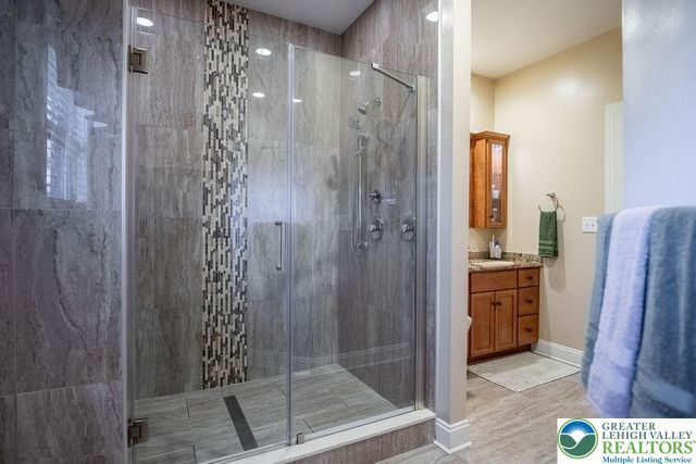 4934 Steuben Road, Lower Nazareth Twp, PA 18064